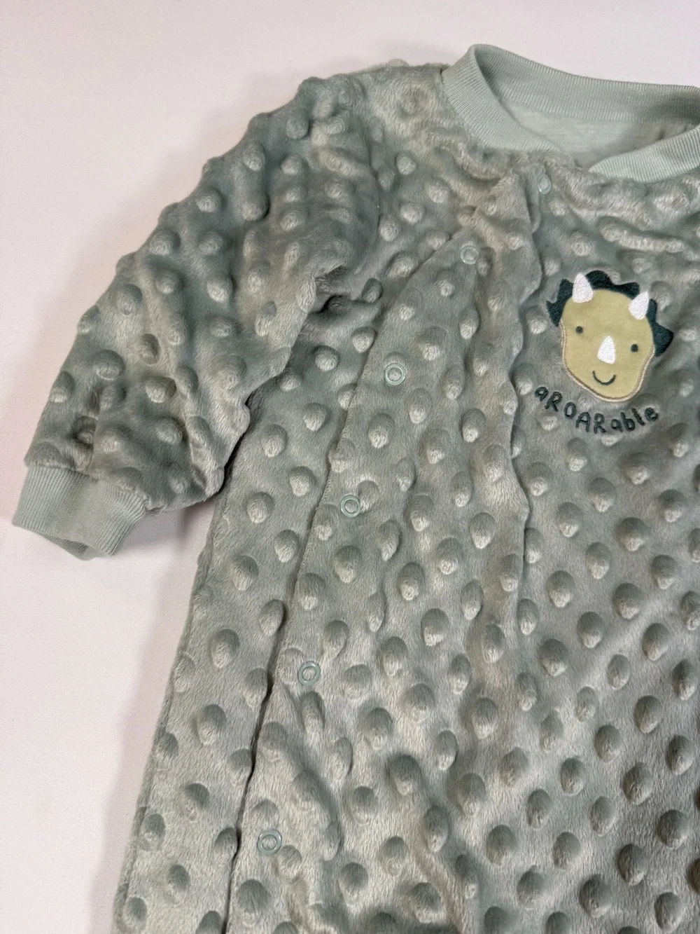 NWT BABY GEAR Unisex Dino Plush Footie Sleeper 6-9M Sage Green Cozy Soft NEW